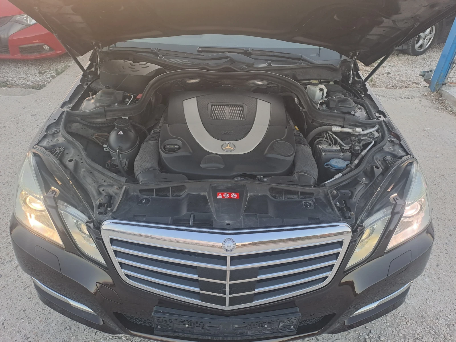 Mercedes-Benz E 500 550, 4MATIC, 388кс, ПАНОРАМА | Mobile.bg — изображение 14