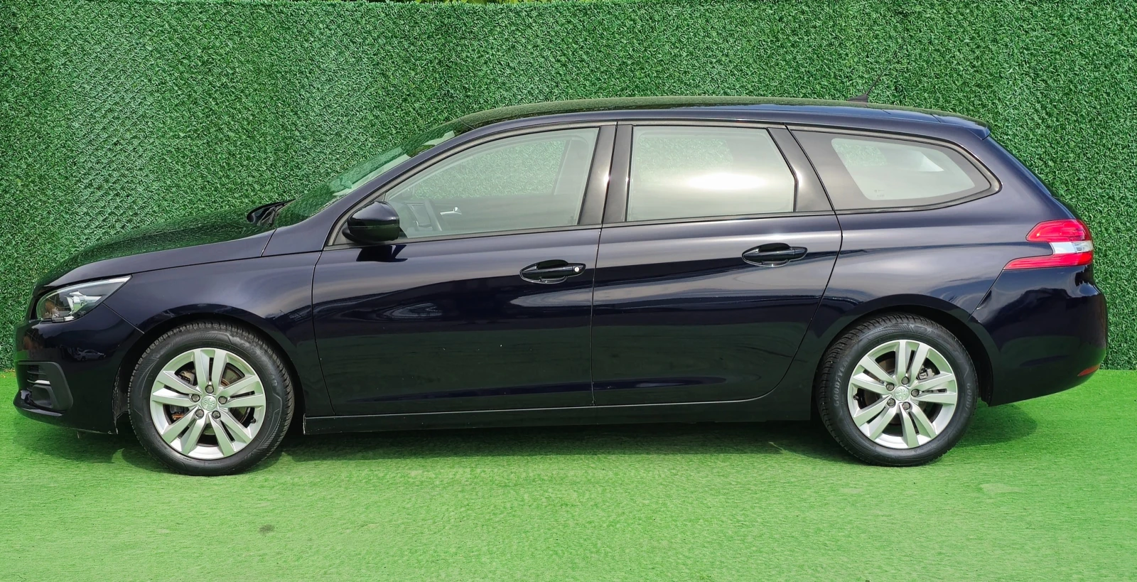 Peugeot 308 1.5BlueHDI* 102кс* 6скорости* 123000км - изображение 4