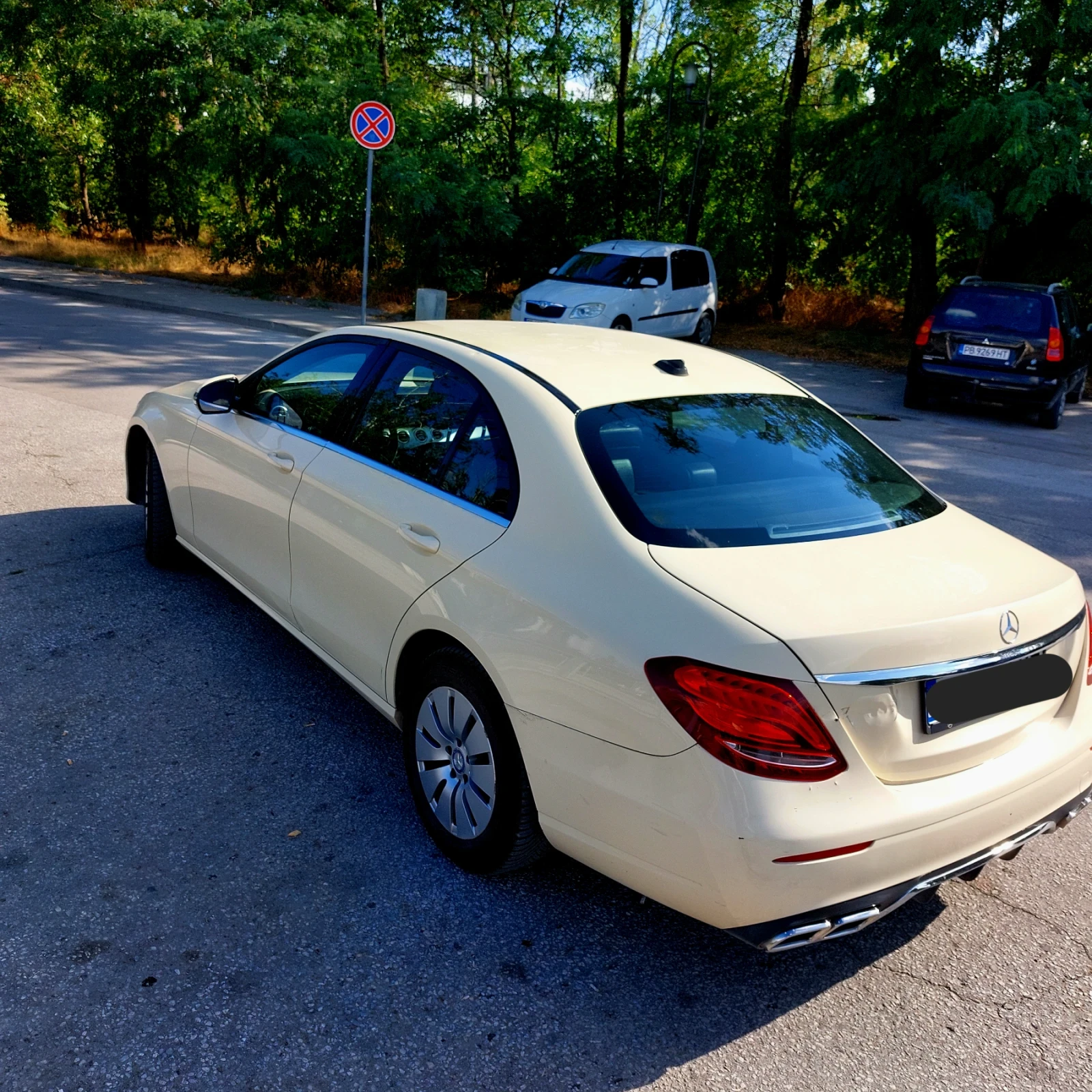 Mercedes-Benz E 200  - изображение 4