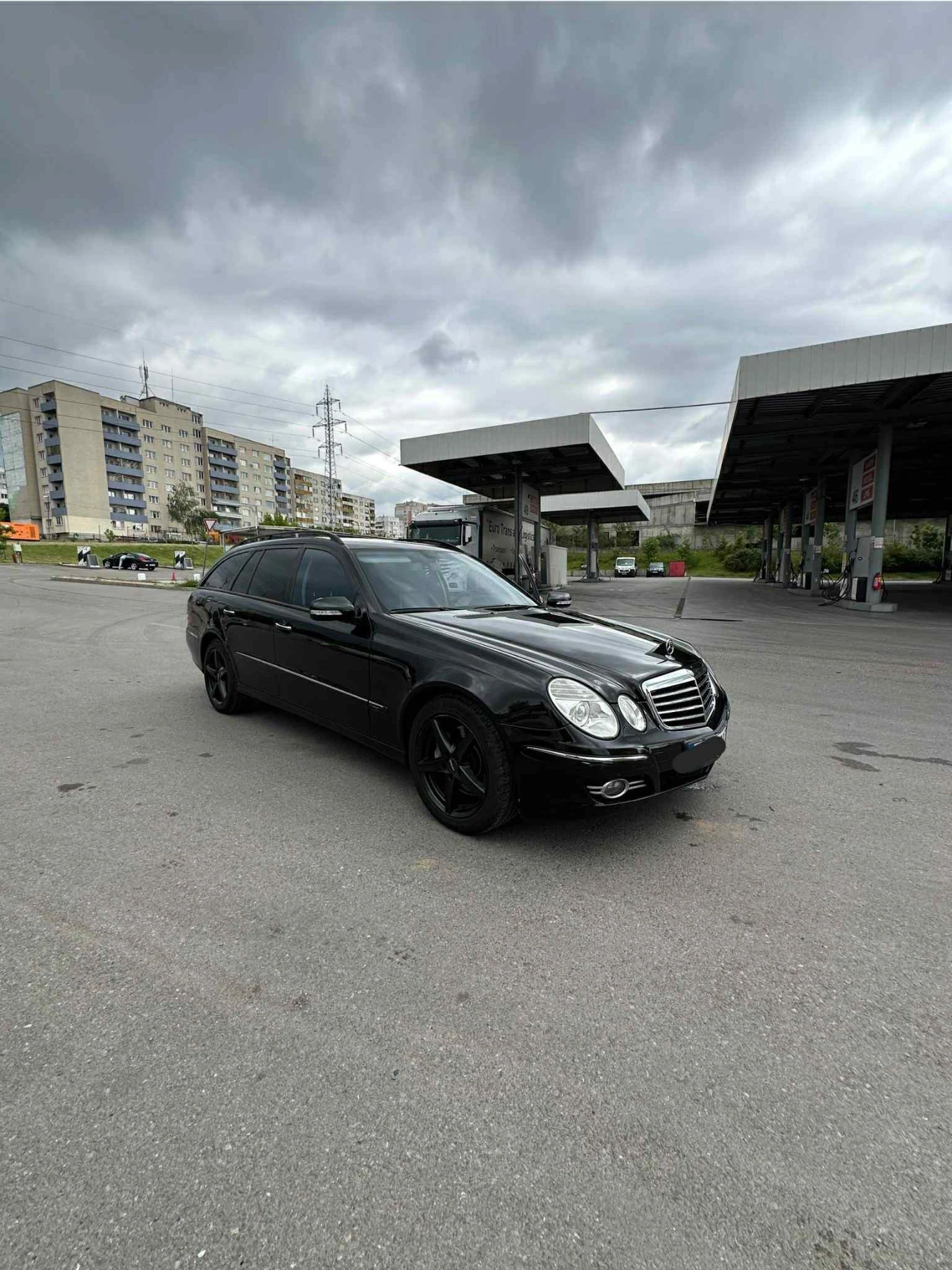 Mercedes-Benz E 320  - изображение 3