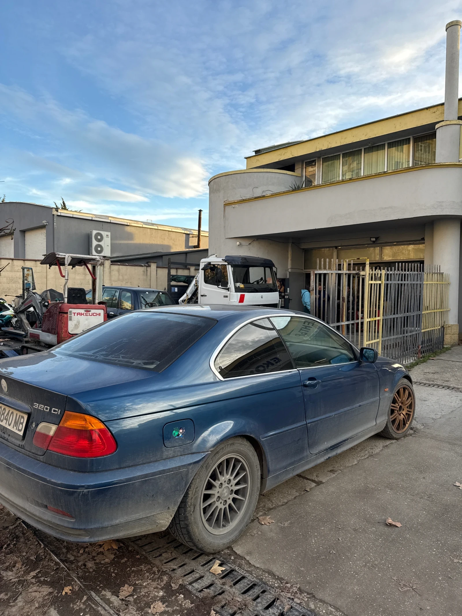 BMW 320 Ci - изображение 3