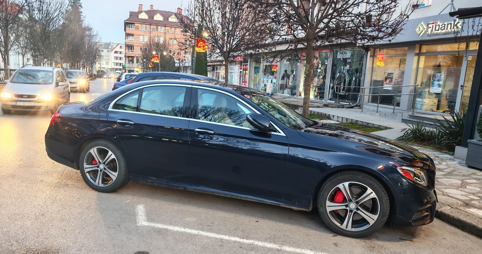 Mercedes-Benz E 300 AMG line - изображение 3