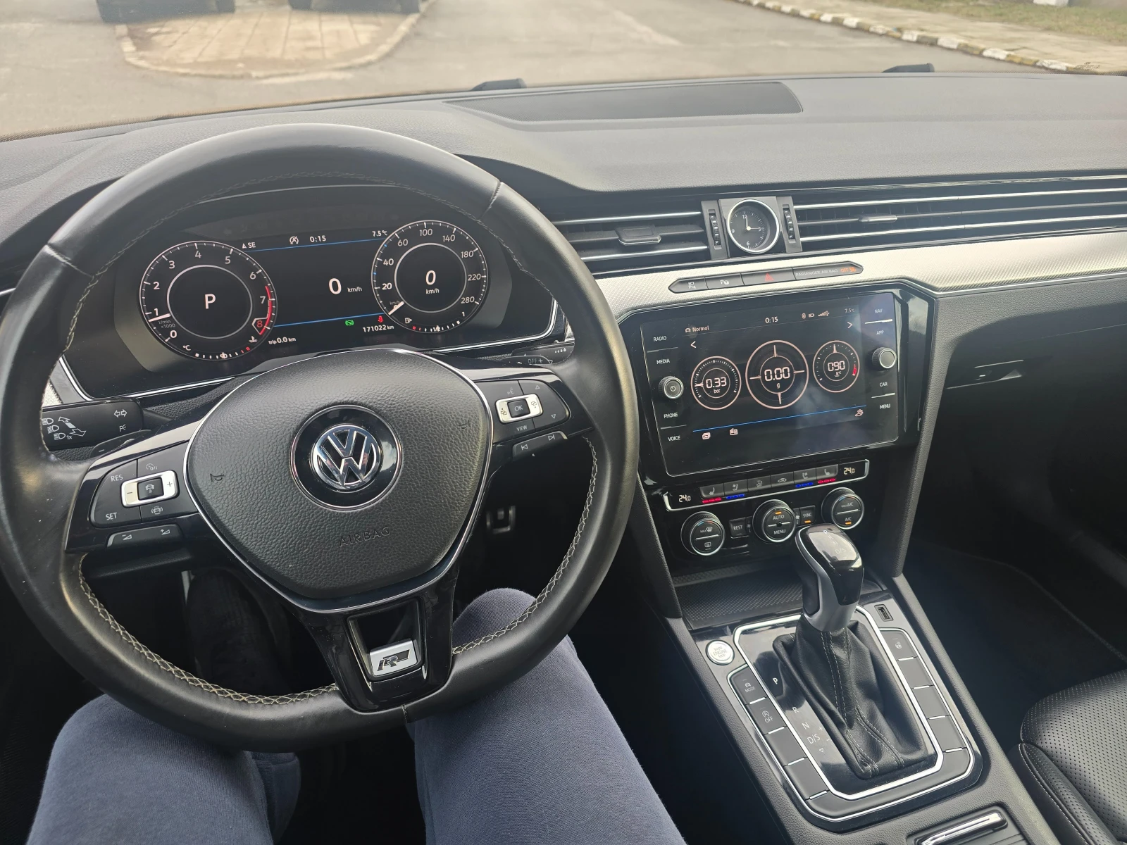 VW Arteon R-line 4x4 Фул екстри - изображение 9