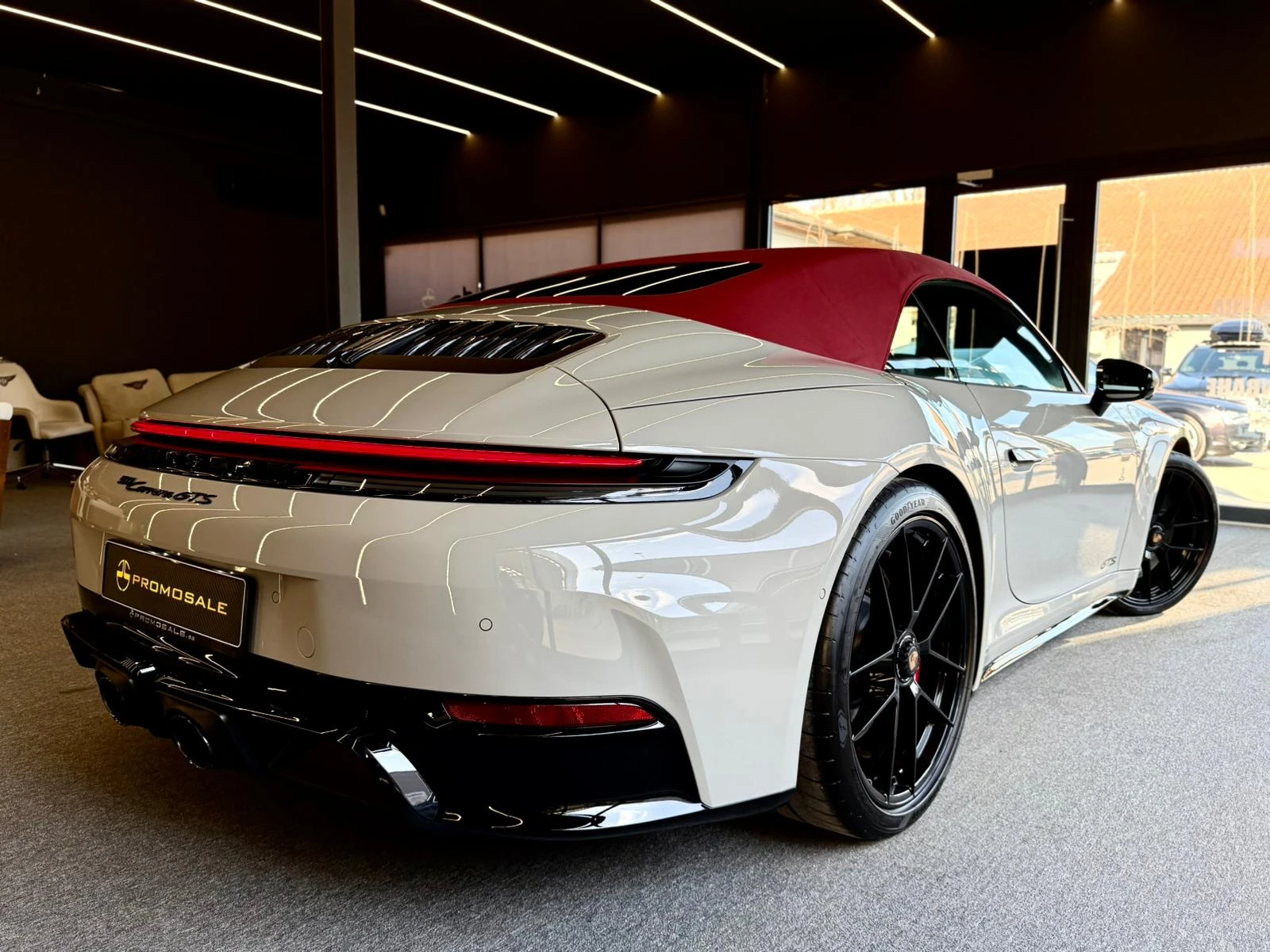 Porsche 911 Carrera GTS Cabriolet 992* Гаранционен* Лизинг, снимка 7 - Автомобили и джипове - 53982605
