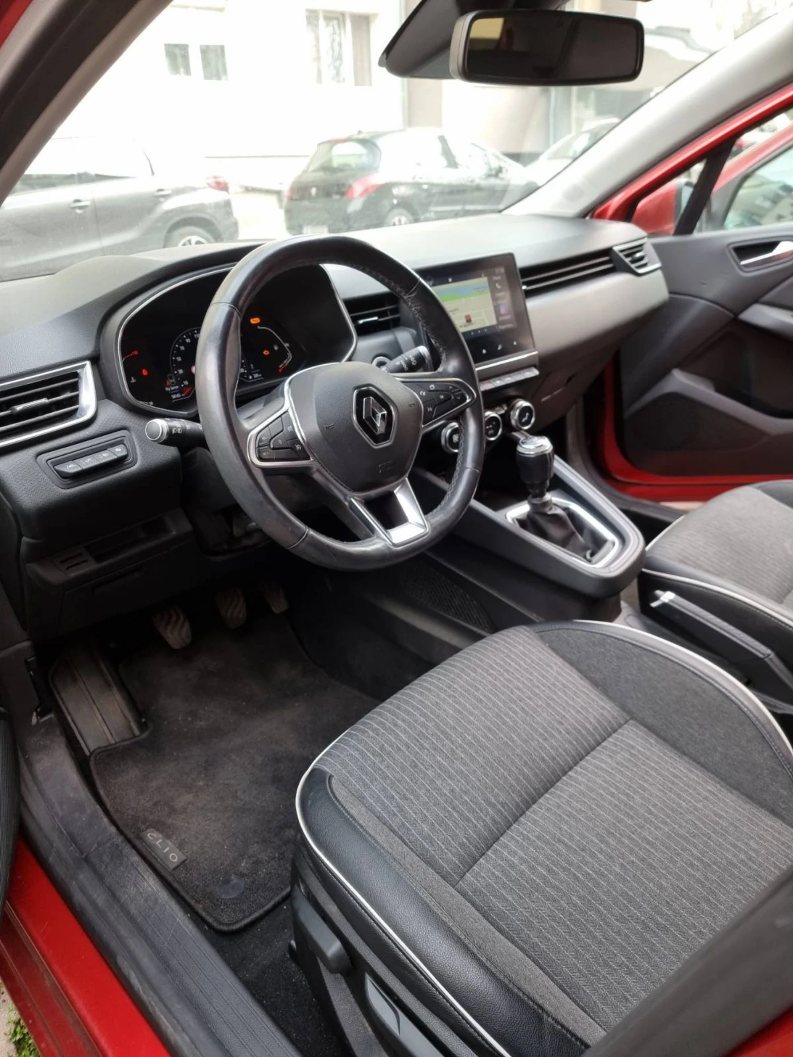 Renault Clio 1.5d 58000км., снимка 6 - Автомобили и джипове - 54181998