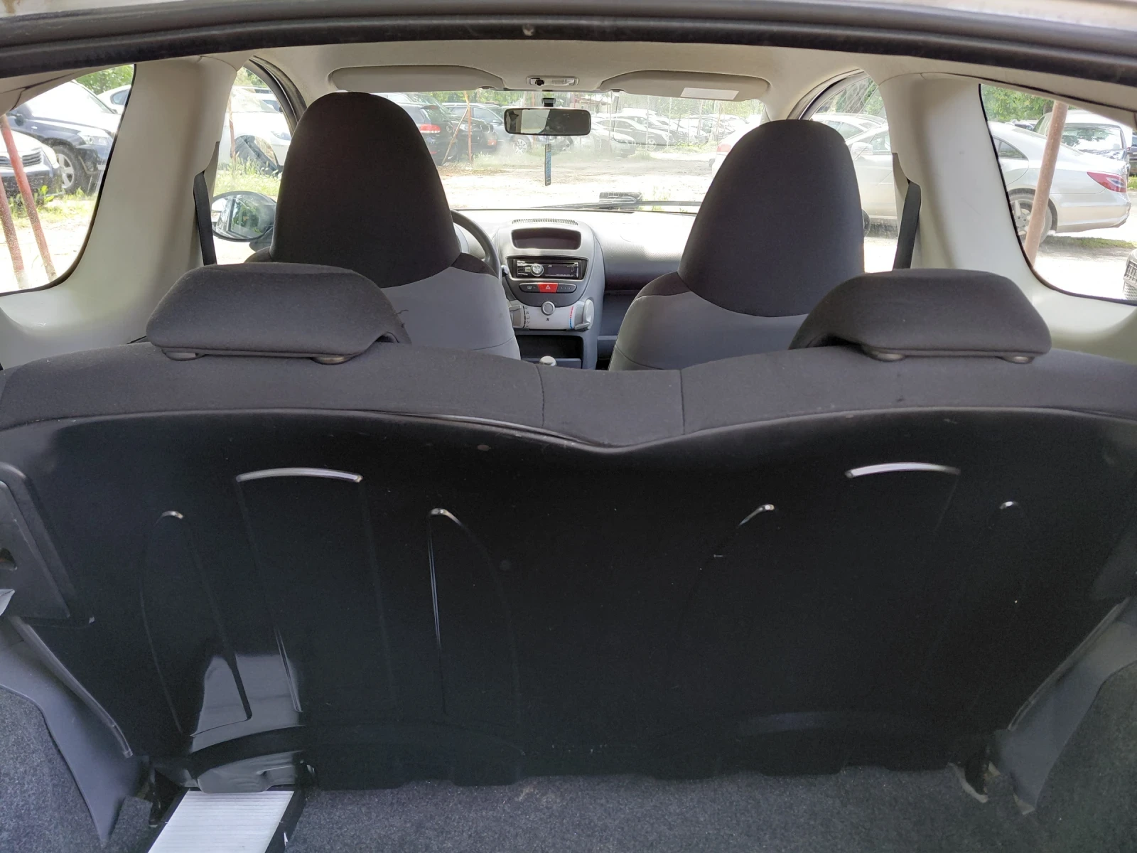 Toyota Aygo Бензин перфектен, снимка 16 - Автомобили и джипове - 54553077