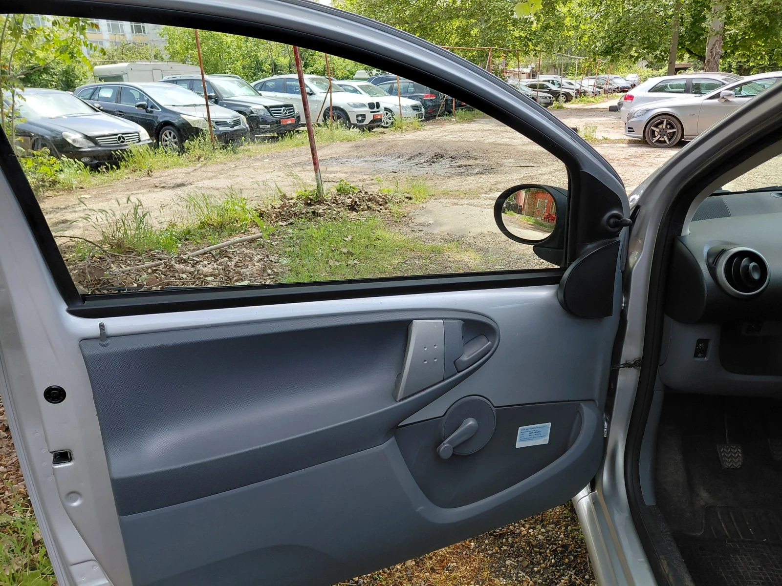 Toyota Aygo Бензин перфектен, снимка 7 - Автомобили и джипове - 54553077