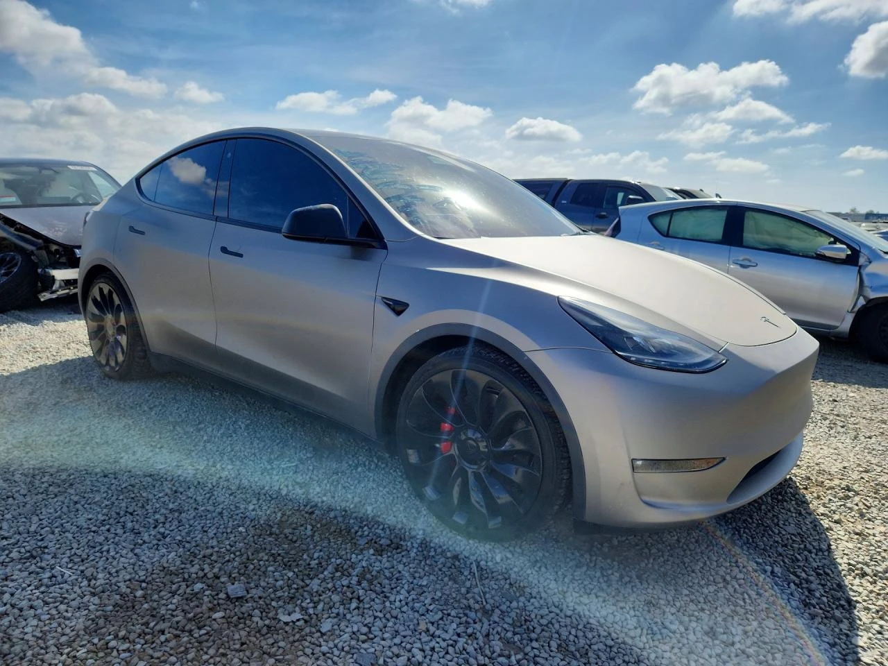 Tesla Model Y PERFORMANCE DUAL MOTOR AWD ����������*  | Mobile.bg � ����������� 1