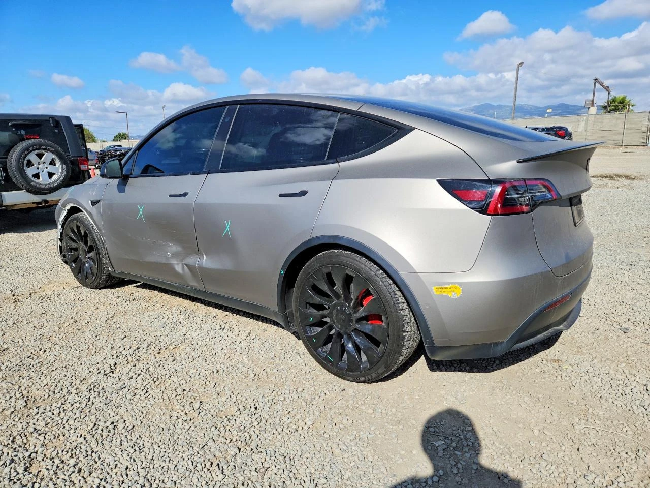 Tesla Model Y PERFORMANCE DUAL MOTOR AWD ����������*  | Mobile.bg � ����������� 4