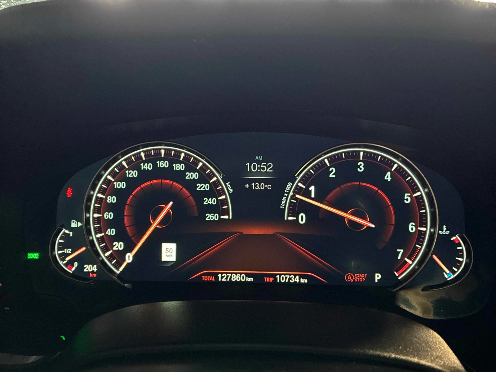 BMW 540 M-pkg| Distronic| H/K| Soft-Close| HUD| Massage, снимка 8 - Автомобили и джипове - 54619553