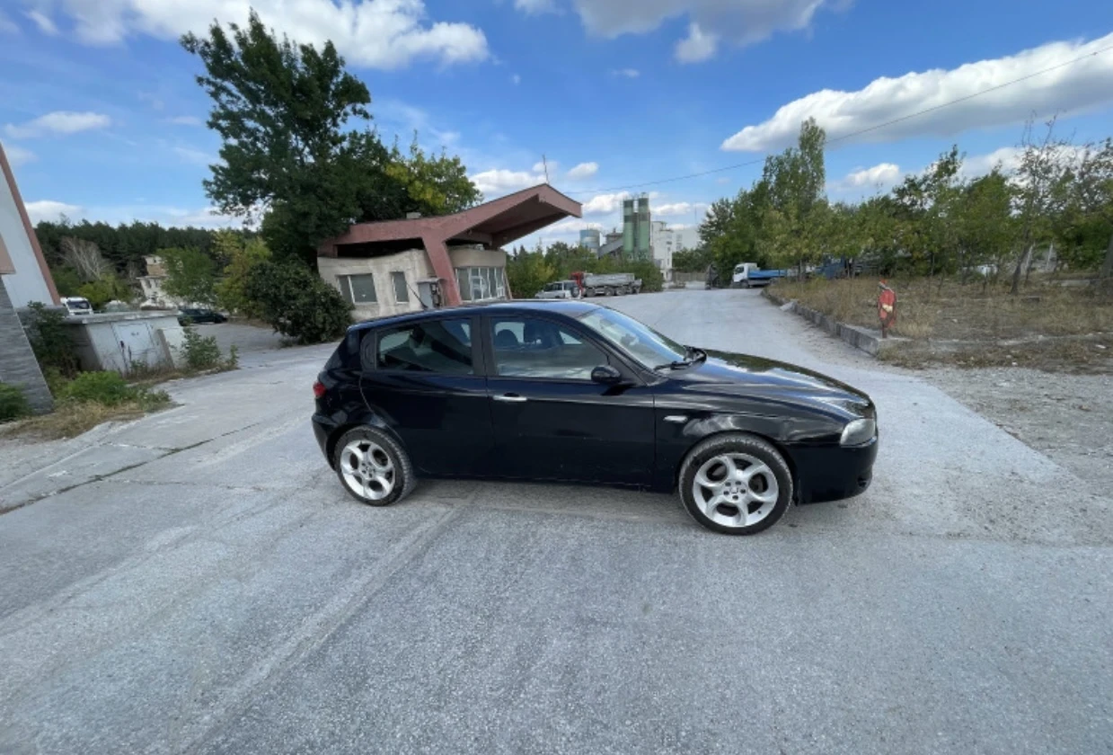 Alfa Romeo 147 1, 9DJMI 16v, снимка 4 - Автомобили и джипове - 55062295