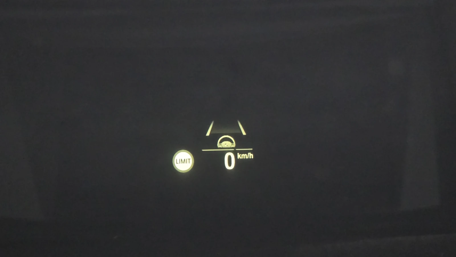 BMW 520 * Laser* Navi* HeadUp* Camera, снимка 16 - Автомобили и джипове - 55244859