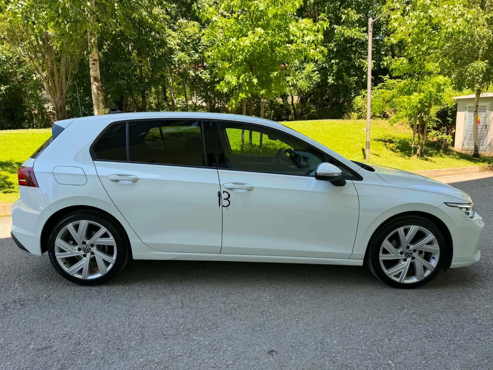 VW Golf 8 / LIFE / 1.5i / ГАРАНЦИЯ 2029г, снимка 8 - Автомобили и джипове - 55273893