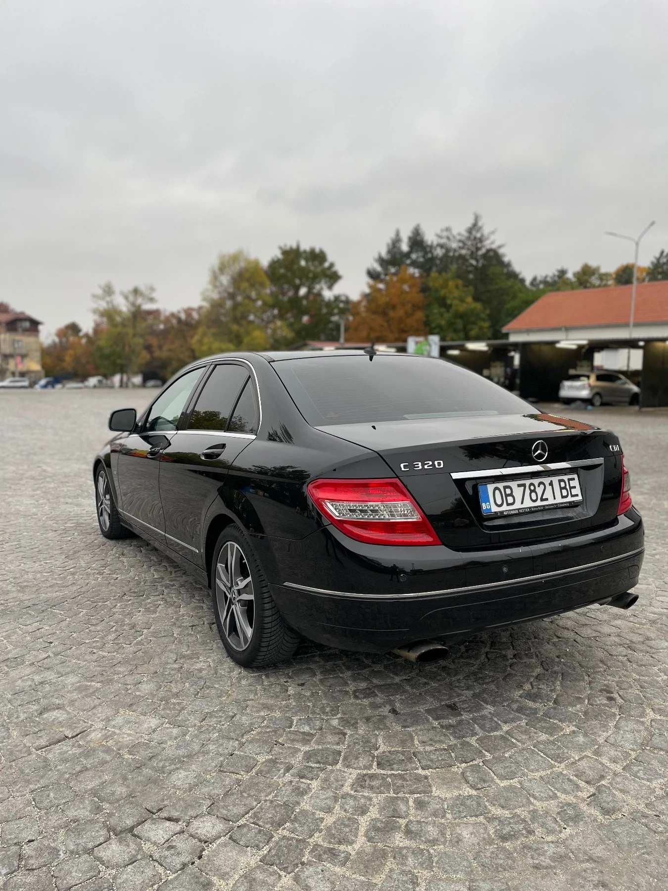 Mercedes-Benz C 320, снимка 3 - Автомобили и джипове - 55931987