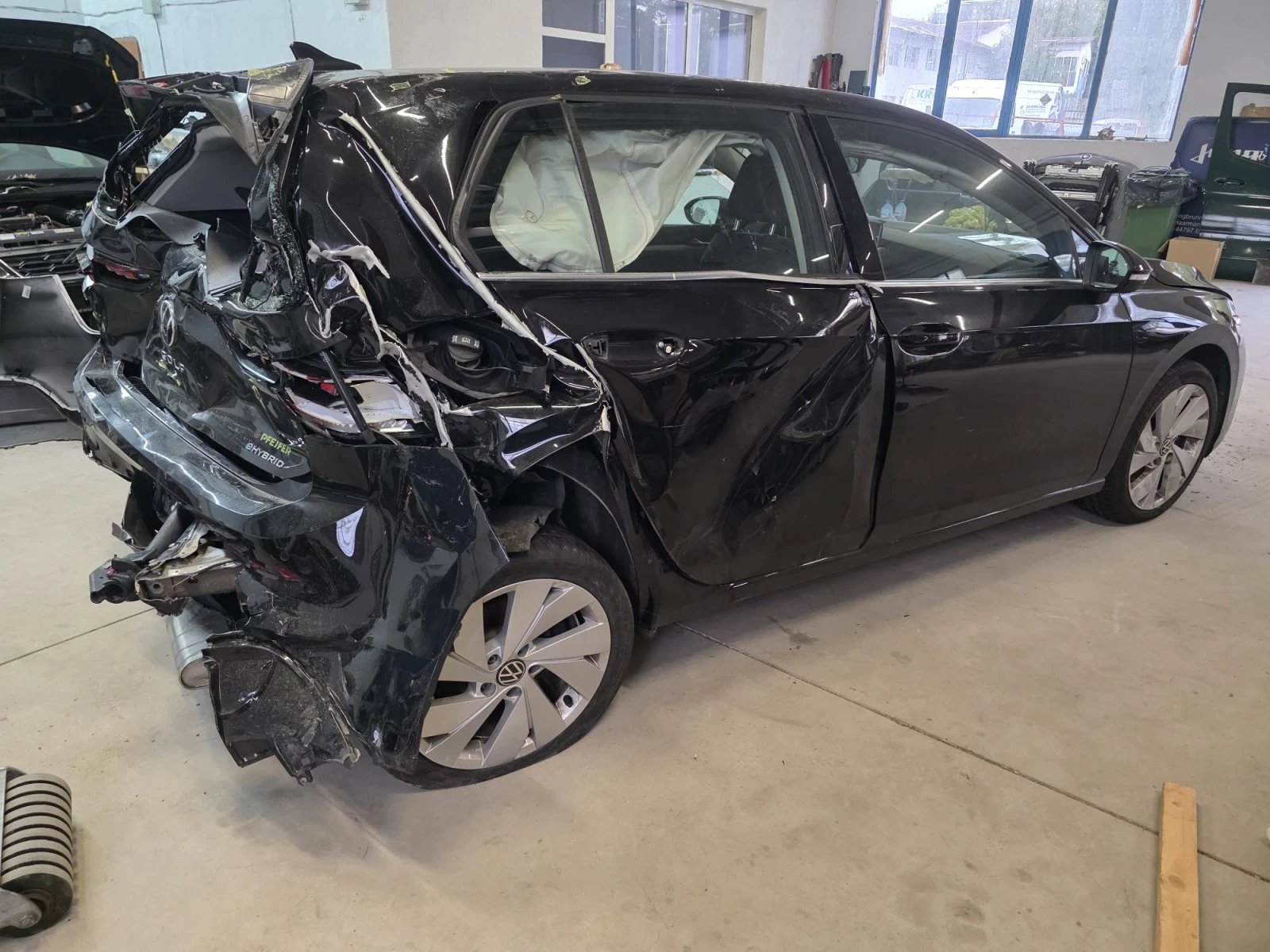VW Golf 1.5 eTsi Hybrid , снимка 8 - Автомобили и джипове - 56584065