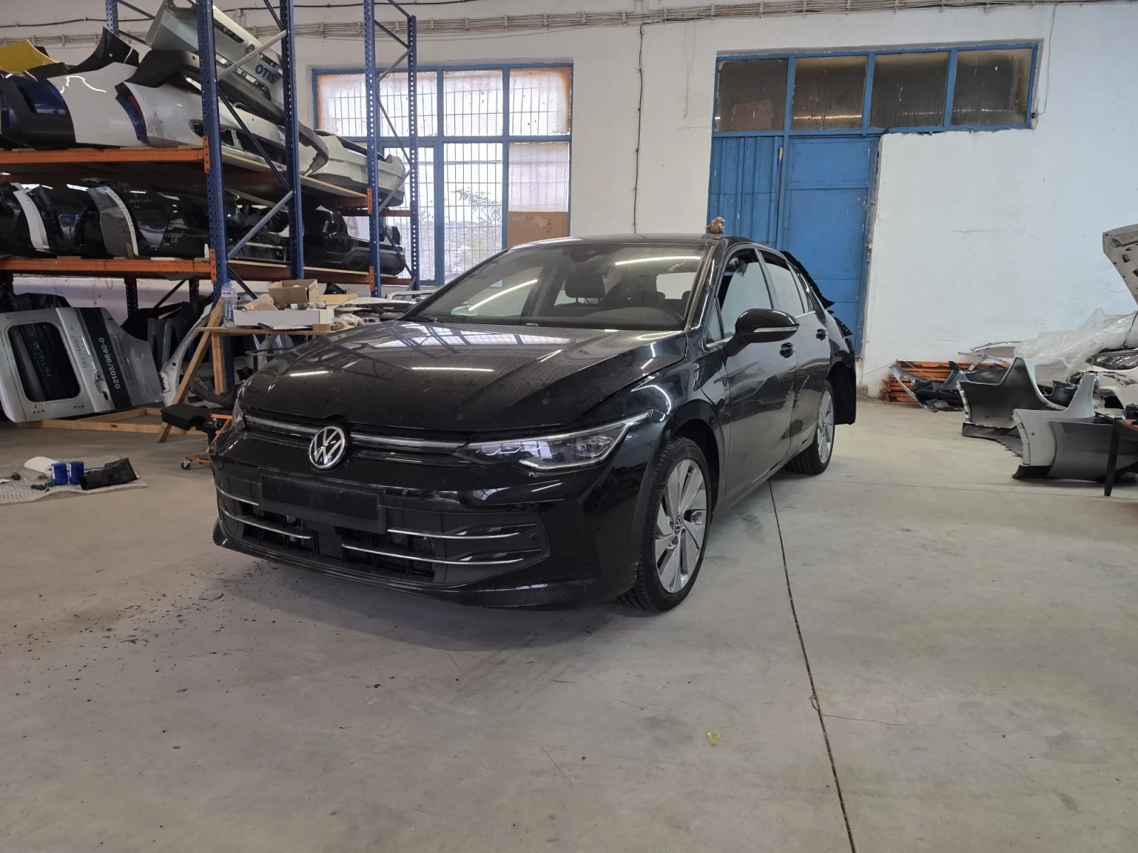 VW Golf 1.5 eTsi Hybrid , снимка 2 - Автомобили и джипове - 56584065