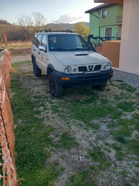 Nissan Terrano 2.4i, снимка 2