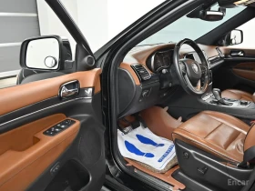Jeep Grand cherokee 3.6* V6* 8ZF* OVERLAND* ДИСТРОНИК* ОБДУХВАНЕ* КАМЕ, снимка 5
