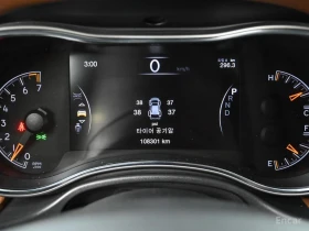 Jeep Grand cherokee 3.6* V6* 8ZF* OVERLAND* ДИСТРОНИК* ОБДУХВАНЕ* КАМЕ, снимка 10