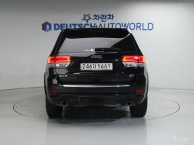 Jeep Grand cherokee 3.6* V6* 8ZF* OVERLAND* ДИСТРОНИК* ОБДУХВАНЕ* КАМЕ, снимка 4