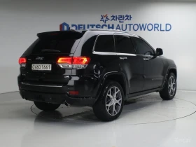 Jeep Grand cherokee 3.6* V6* 8ZF* OVERLAND* ДИСТРОНИК* ОБДУХВАНЕ* КАМЕ | Auto.bg — изображение 2