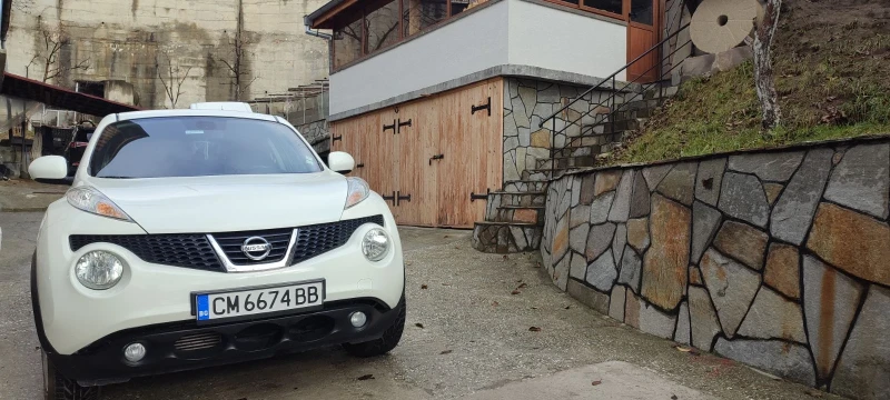 Nissan Juke, снимка 4 - Автомобили и джипове - 48362399