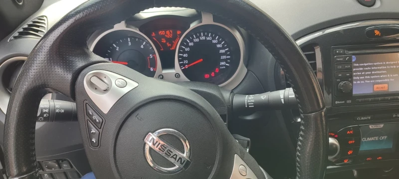 Nissan Juke, снимка 11 - Автомобили и джипове - 48362399