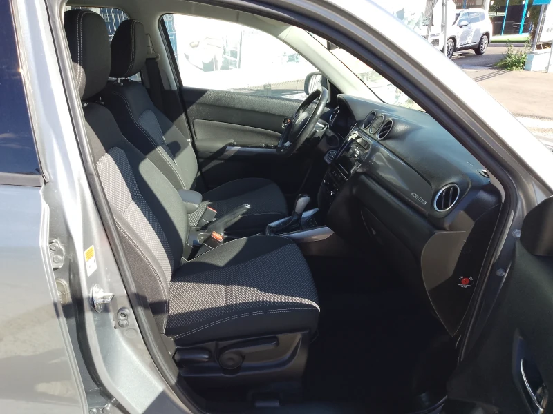 Suzuki Vitara 1.0 BOOSTER JET/ALL GRIP/FACELIFT, снимка 10 - Автомобили и джипове - 51767461