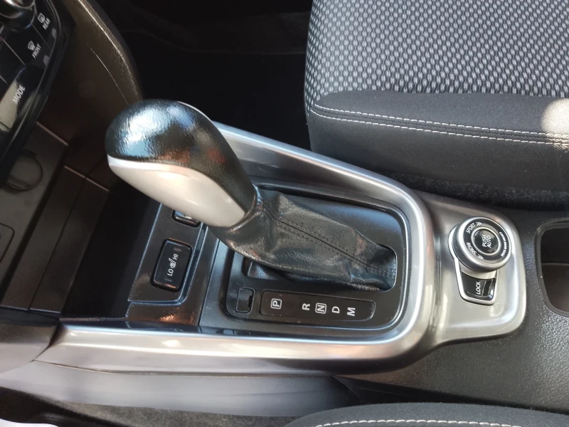 Suzuki Vitara 1.0 BOOSTER JET/ALL GRIP/FACELIFT, снимка 14 - Автомобили и джипове - 51767461