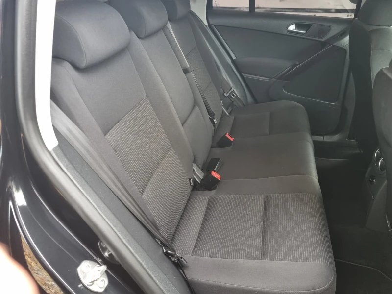VW Tiguan 1.4TSi BLUEMOTION, снимка 14 - Автомобили и джипове - 52352381