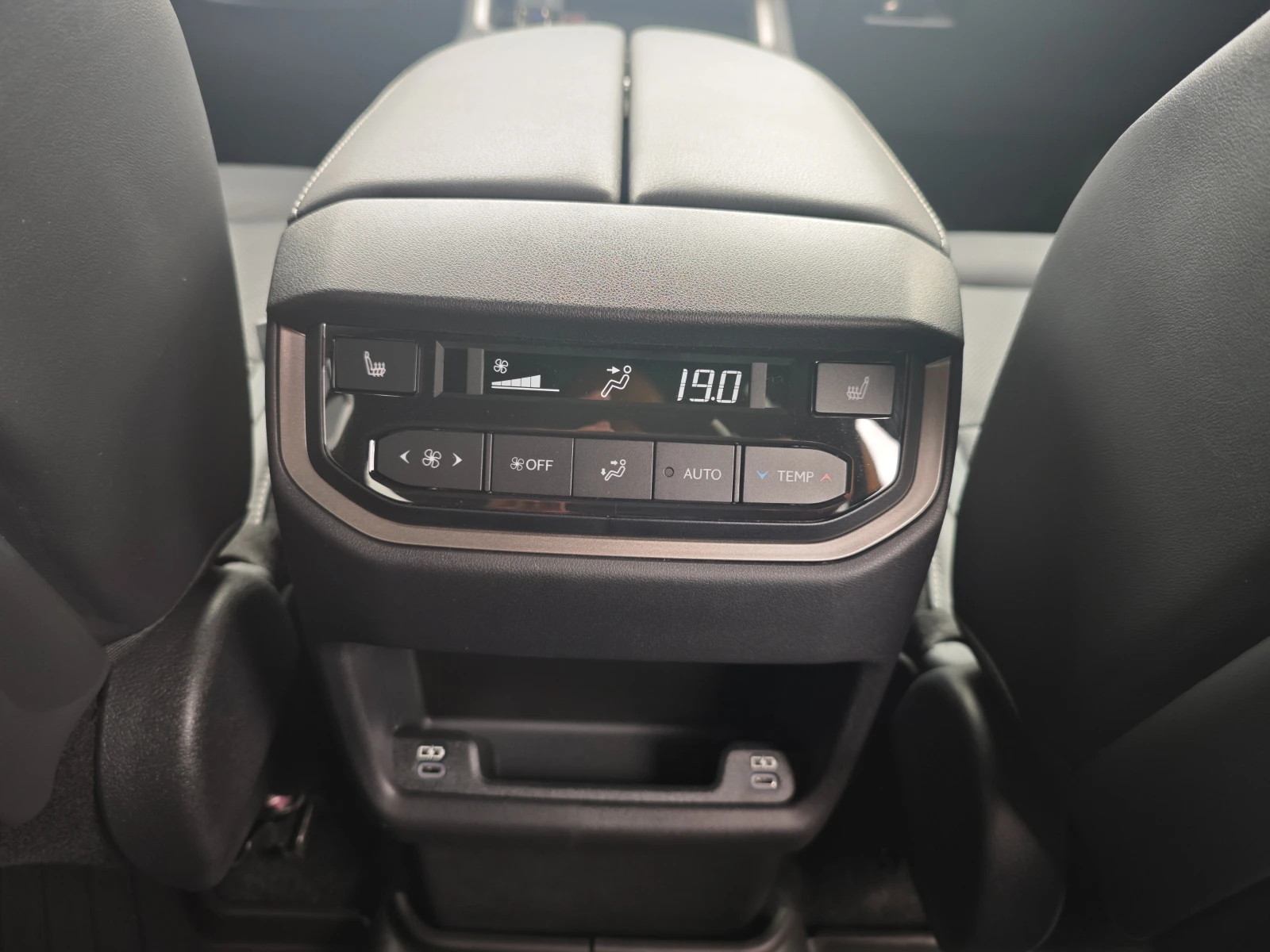 Lexus TX 350 Premium Selection AWD  NEW 6+ 1 | Mobile.bg   12