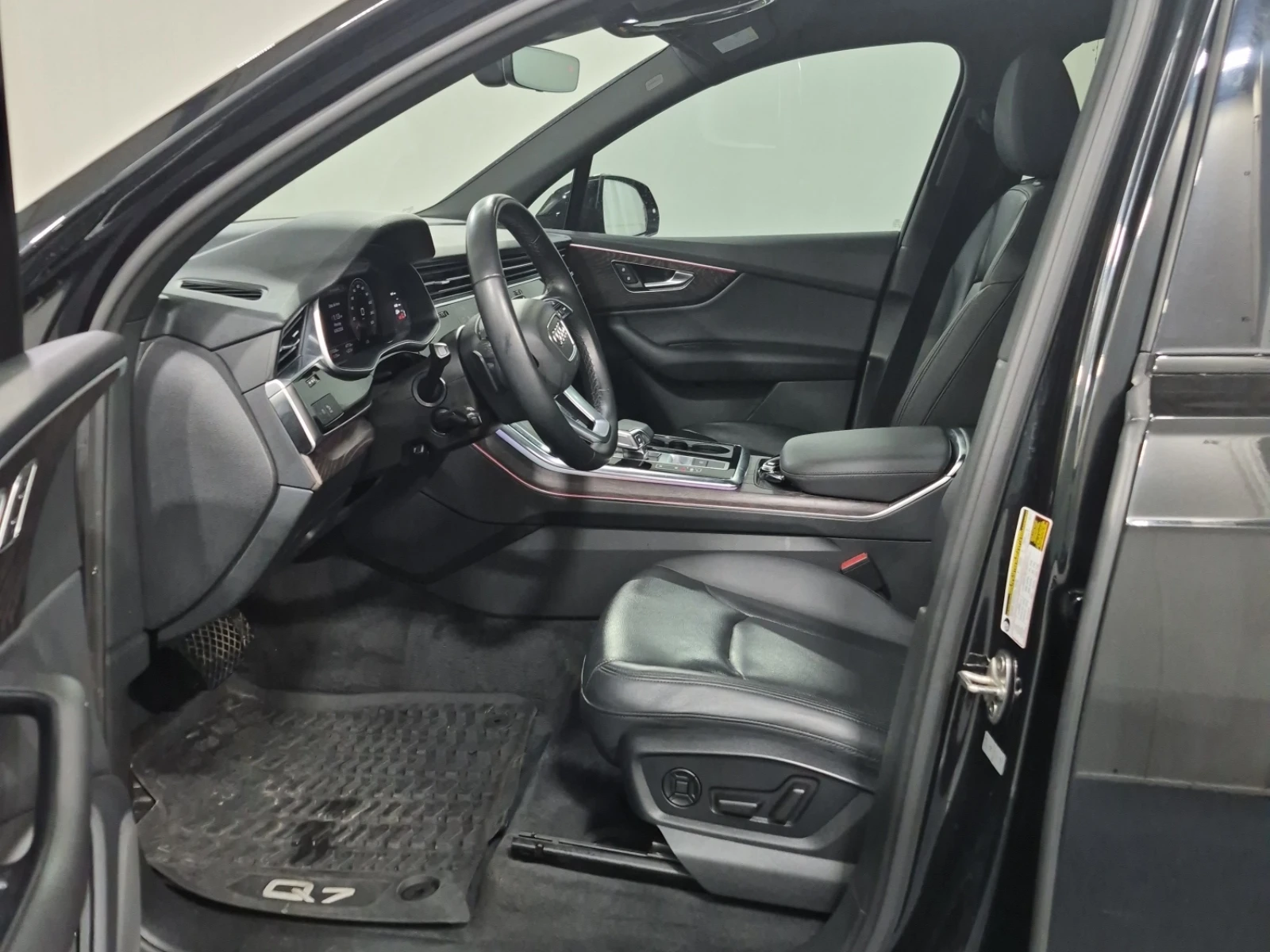 Audi Q7 PROGRESSIV/Quattro/Pano/Обдухване/6+ 1, снимка 9 - Автомобили и джипове - 54944097