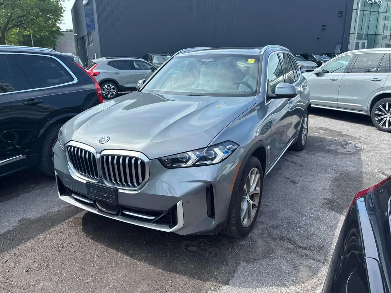 BMW X5 * xDrive50e * ДИСТРОНИК * ОБДУХВАНЕ * H/K * PANO *