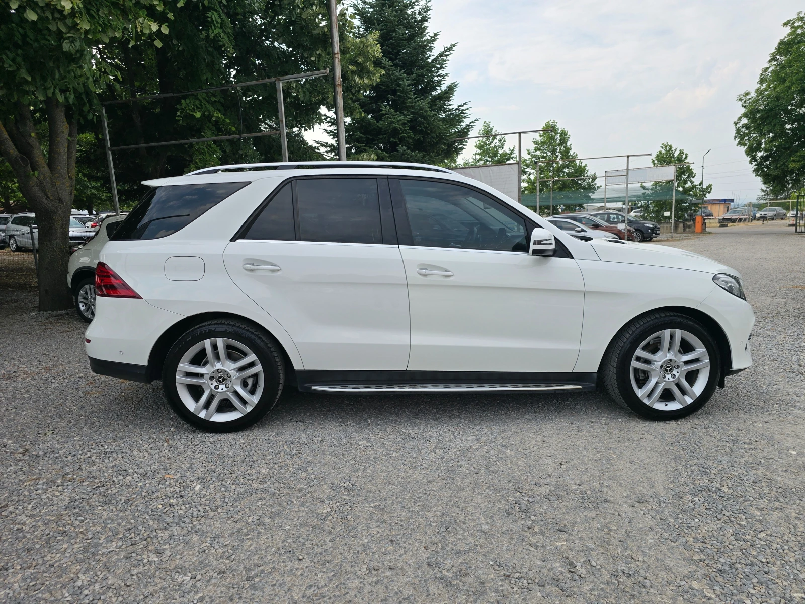 Mercedes-Benz GLE 350CDI-258kc/FASCINATION/KEYLESS/OFF-ROAD/ПАНОРАМА, снимка 4 - Автомобили и джипове - 55155707