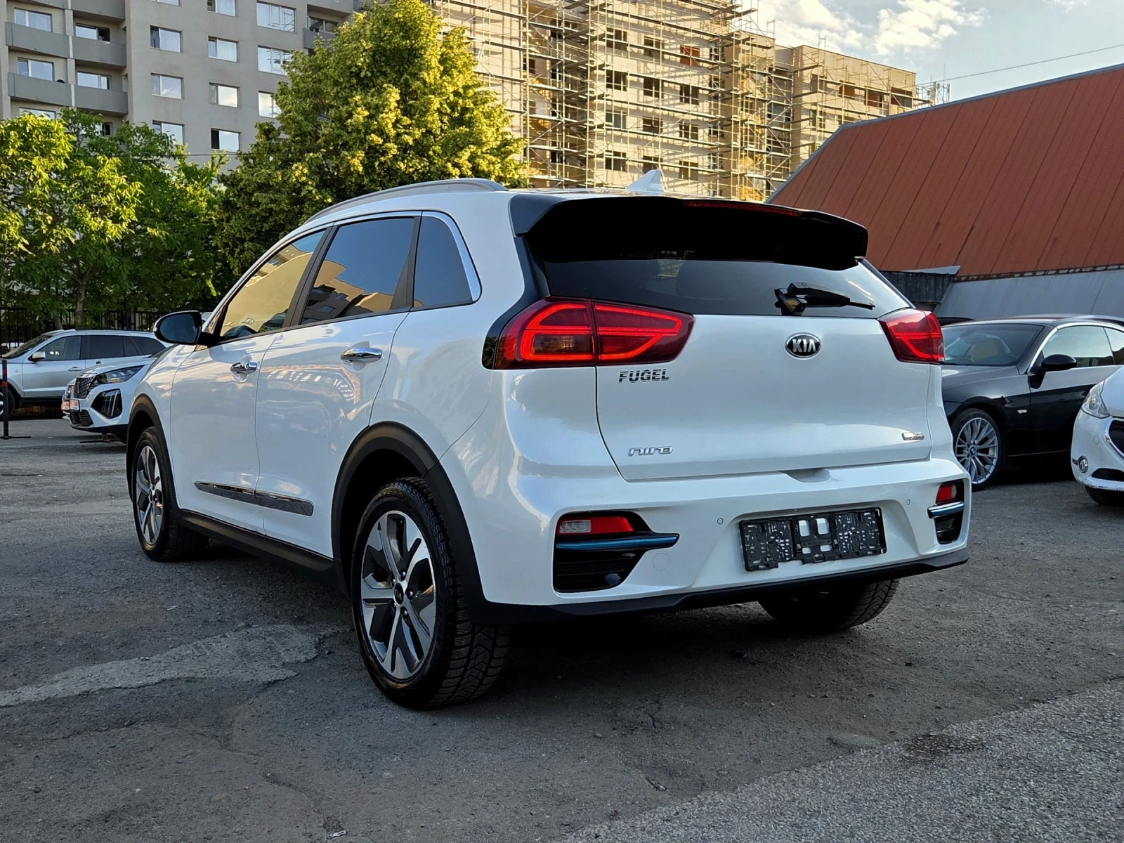 Kia Niro SOH97%/Premium, снимка 5 - Автомобили и джипове - 55306719