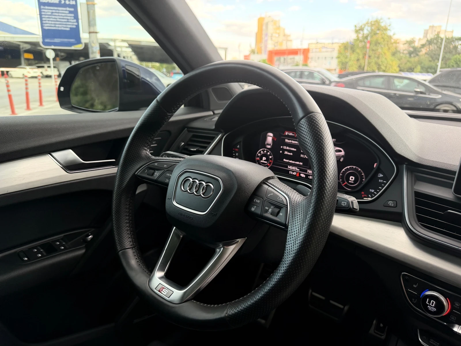 Audi Q5 2.0 Technik Quattro S-Line Full, снимка 13 - Автомобили и джипове - 55667085