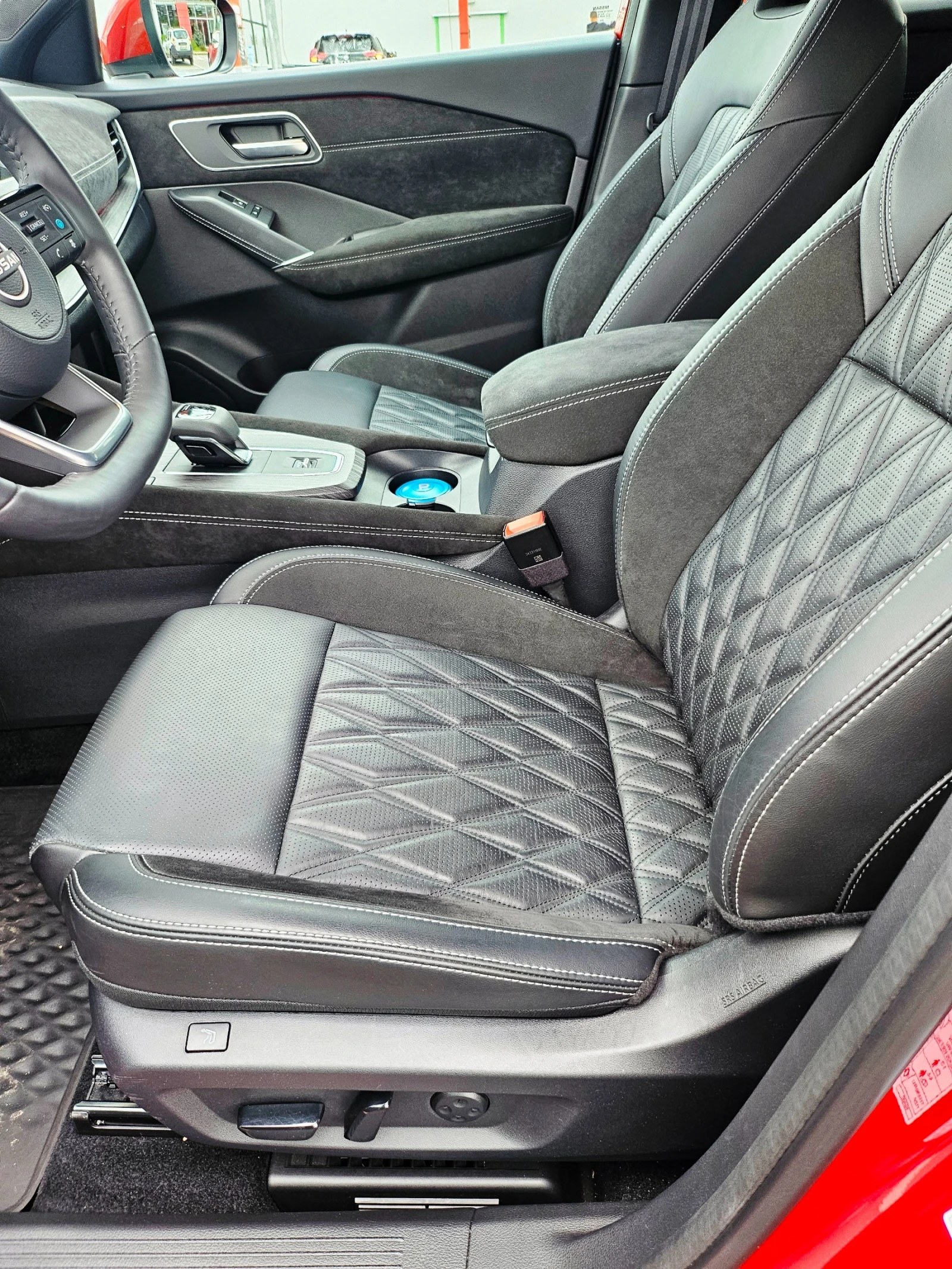 Nissan Qashqai * TEKNA PLUS * MHEV, снимка 8 - Автомобили и джипове - 56202565