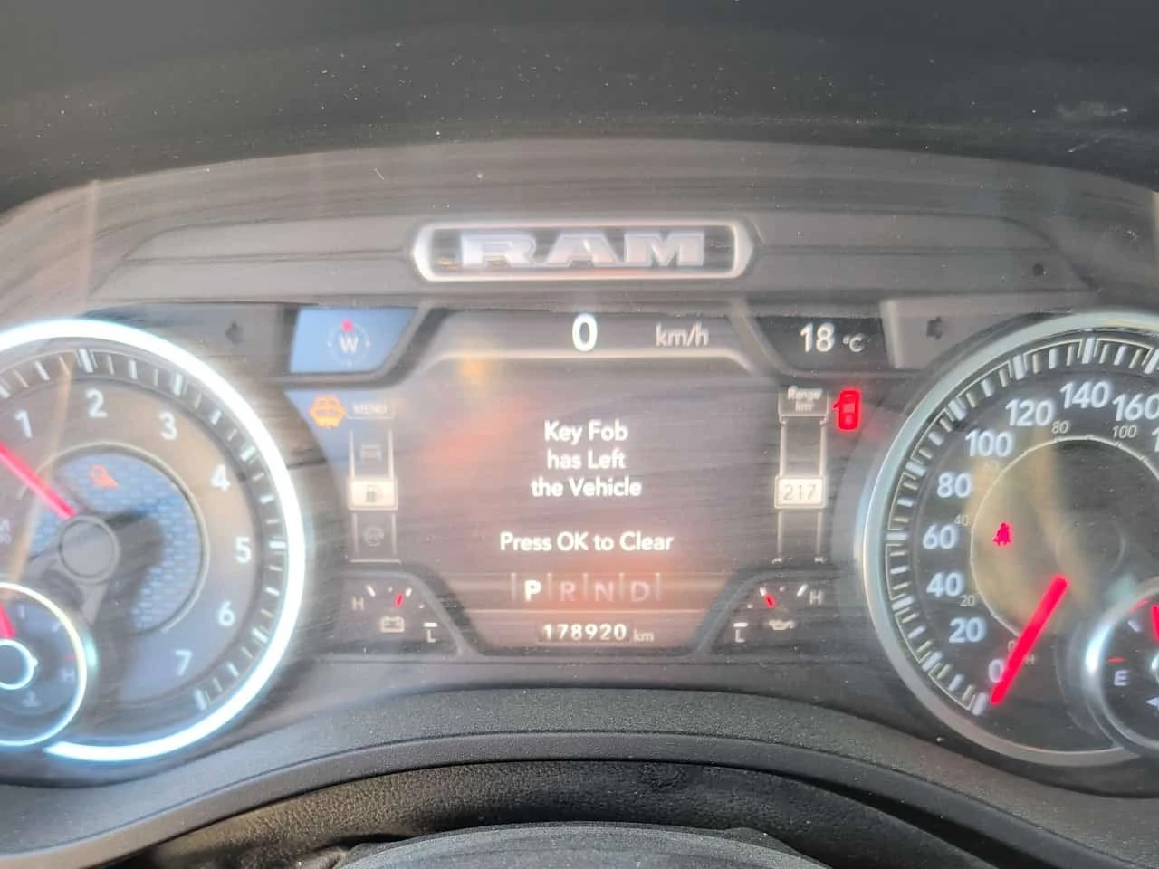 Dodge RAM 1500 * Big Horn * CARFAX * ����� �� ����������� | Mobile.bg � ����������� 8