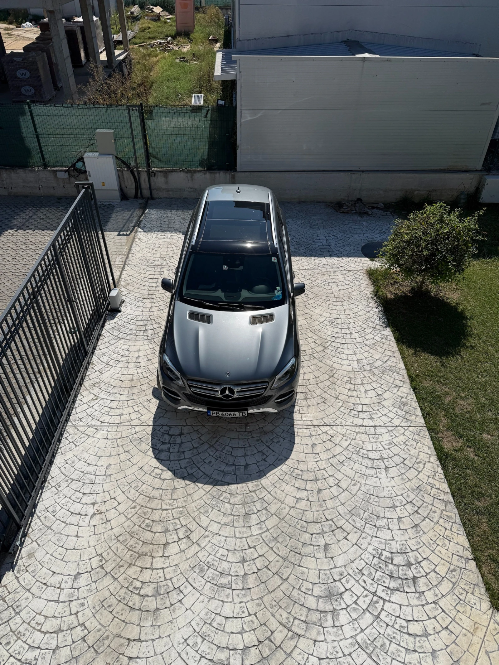 Mercedes-Benz GLE 250, снимка 4 - Автомобили и джипове - 56568429