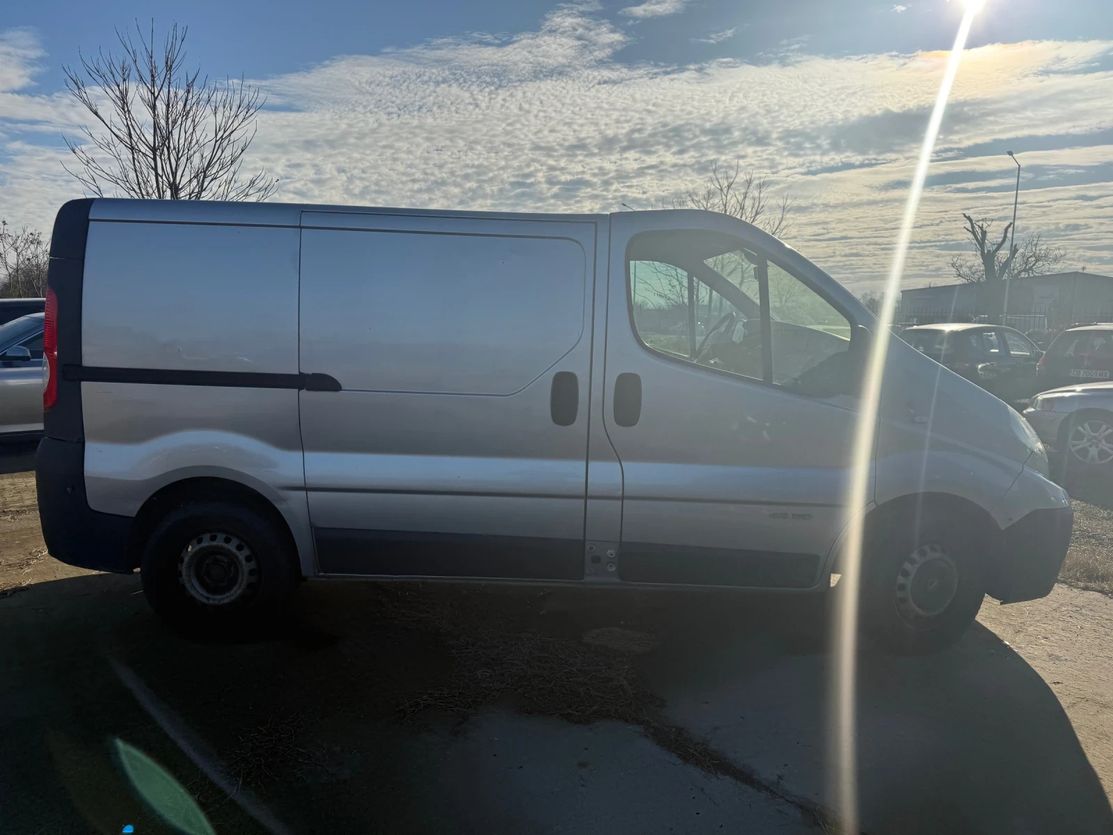 Nissan Primastar 2.5d - изображение 3