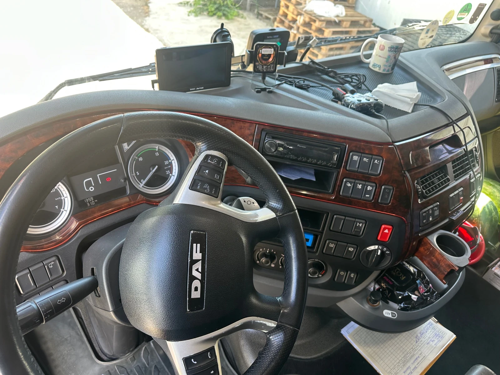 Daf XF  106 АДР Ретардер - изображение 9