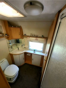 Каравана Coachmen Amara, снимка 15