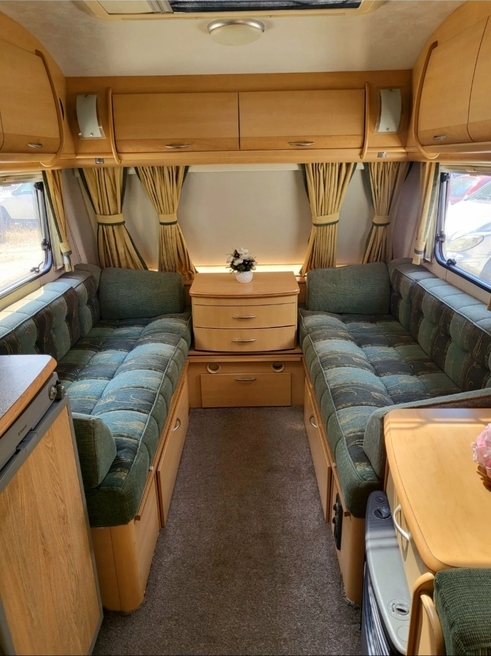 Каравана Coachmen Amara, снимка 4 - Каравани и кемпери - 54758147