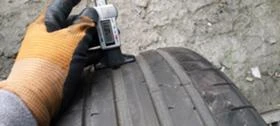Гуми Зимни 245/45R18, снимка 4