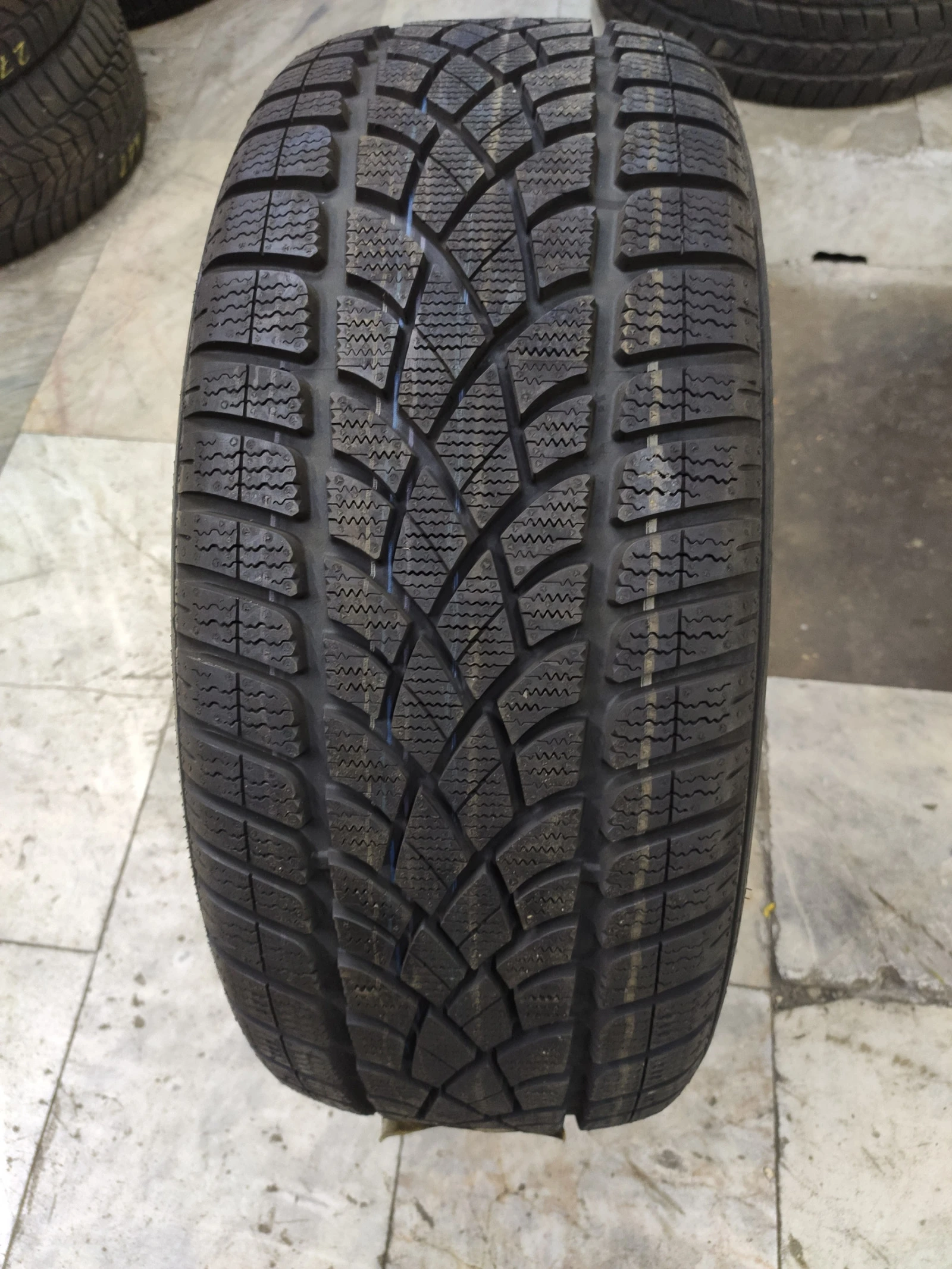  235/45R18 | Mobile.bg   2