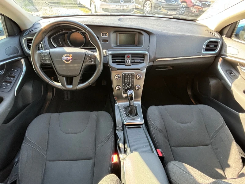 Volvo V40 1.6 D2, снимка 12 - Автомобили и джипове - 47689191