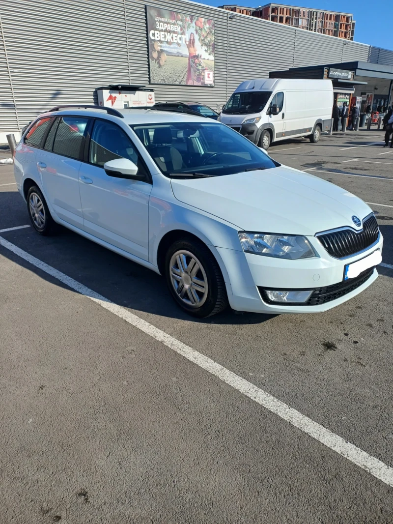 Skoda Octavia, снимка 2 - Автомобили и джипове - 49352790