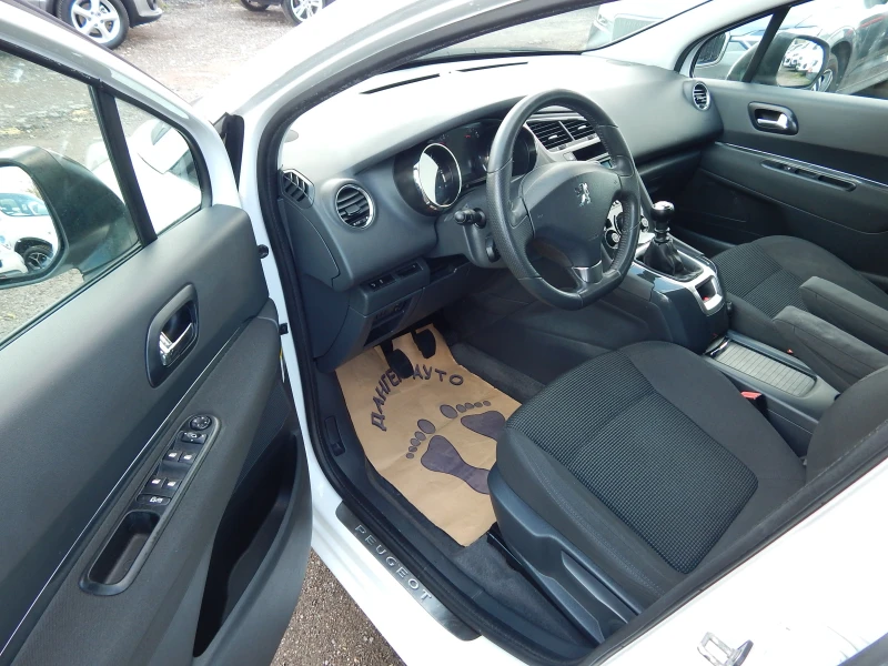 Peugeot 5008 1.6HDI* ПЕРФЕКТНА* , снимка 9 - Автомобили и джипове - 49797351
