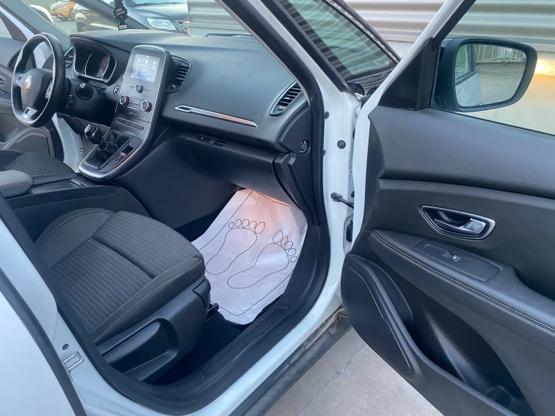 Renault Grand scenic 1.6D 2017G Evro6B 7SEATS  NAVI* FULL LED* , снимка 8 - Автомобили и джипове - 51800916