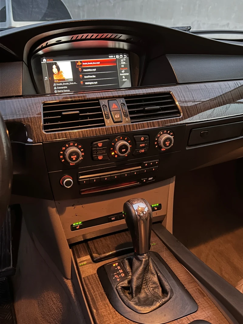 BMW 530 3.0, снимка 8 - Автомобили и джипове - 52923075